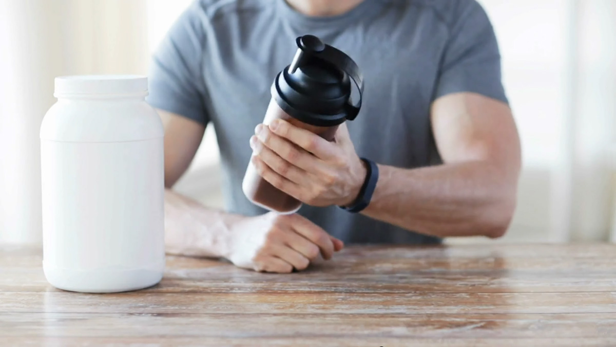 Top Protein Shakers and Supplements for Daily Recovery